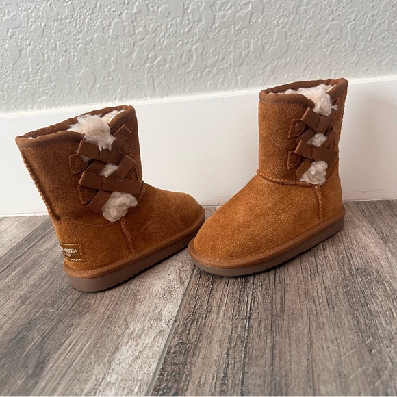 Koolaburra by UGG Victoria Short Winter Boots bow Brown fur Girls Size 8 NWT - Picture 11 of 13